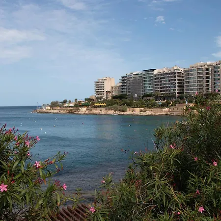 Lovely 1br In Sliema's Prime Location By 360 Estates Διαμέρισμα *